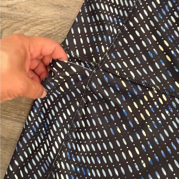 Xersion High Rise Quick Dry 7/8 Ankle - Picture 3 of 6